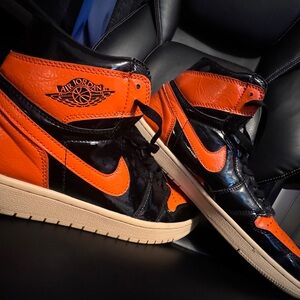 Air Jordan 1 Retro High OG 'Shattered Backboard 3.0'